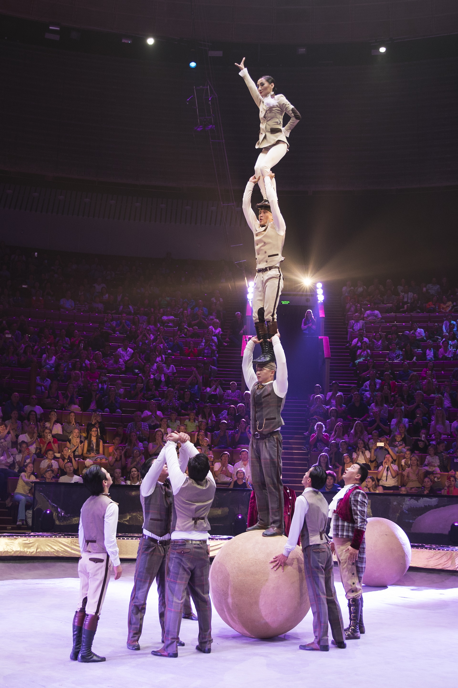 Mystery of Gentlemen's (1)