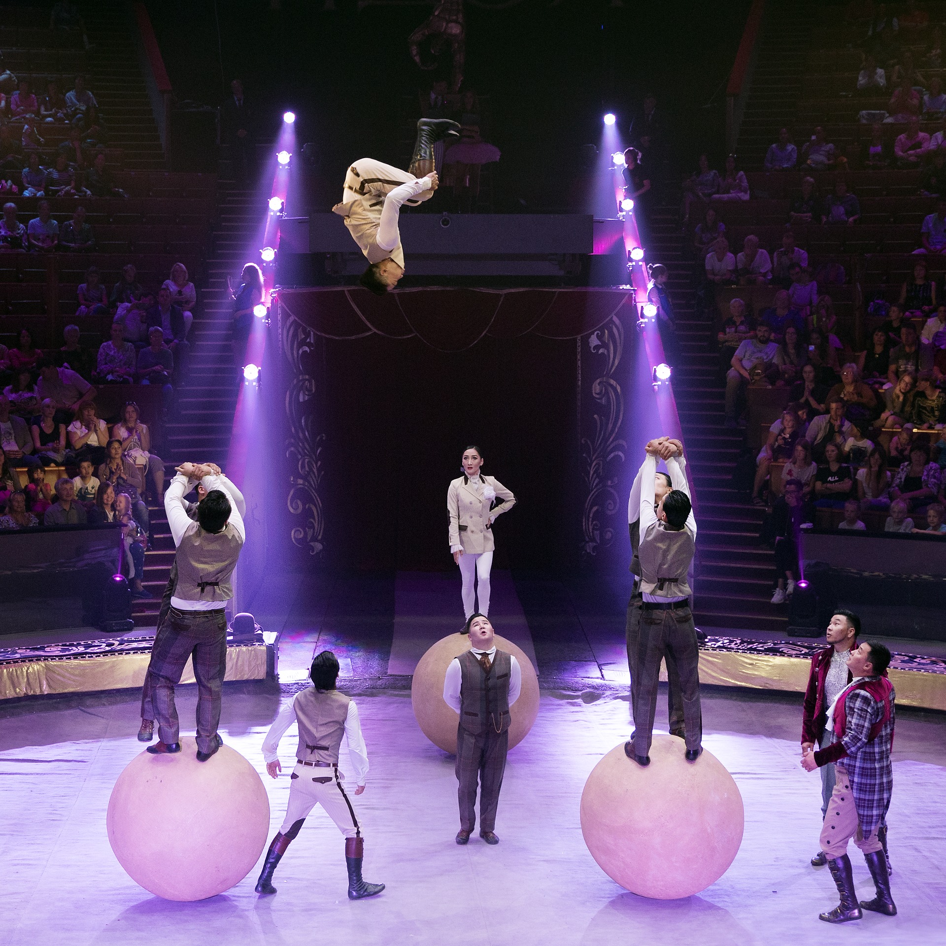 Mystery of Gentlemen's (2)