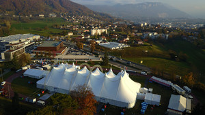 Vue extérieur du chapiteau pour le Festival International du Cirque 2017