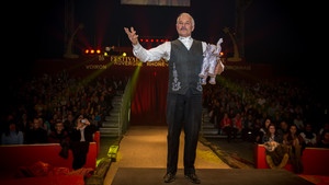 Festival International du Cirque 2017 - remise du prix d'honneur du producteur du festival - Casselly père